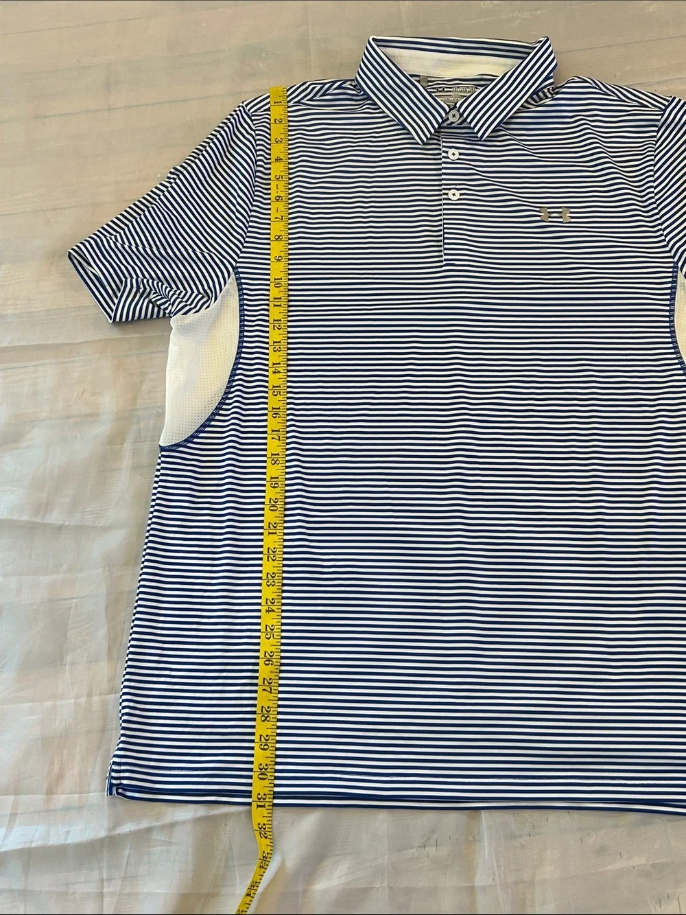 Sold Under Armour Men's Navy and White Striped Golf Polo